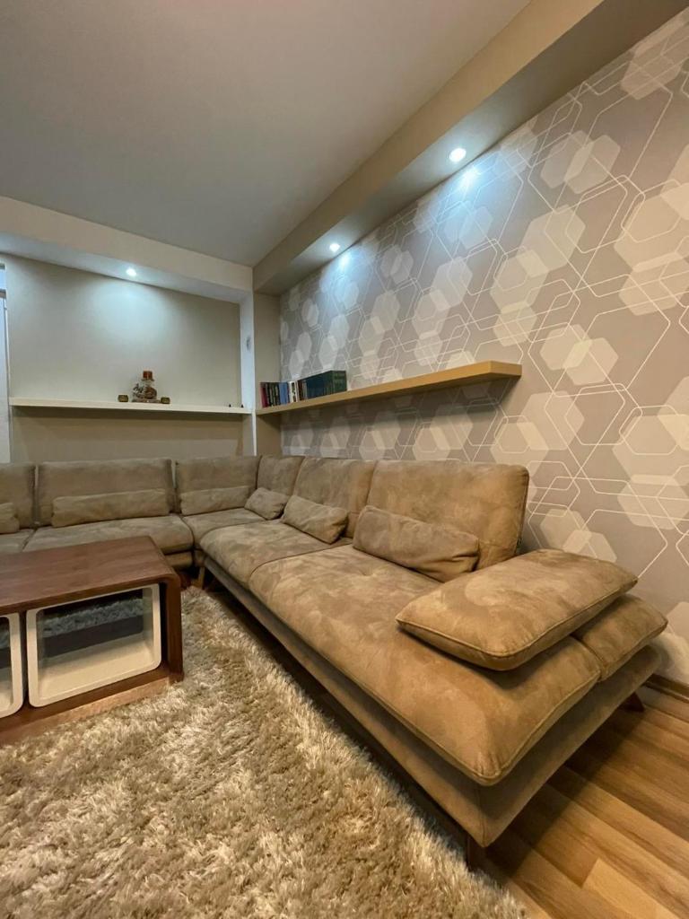 Luxury private House, near center photo 2