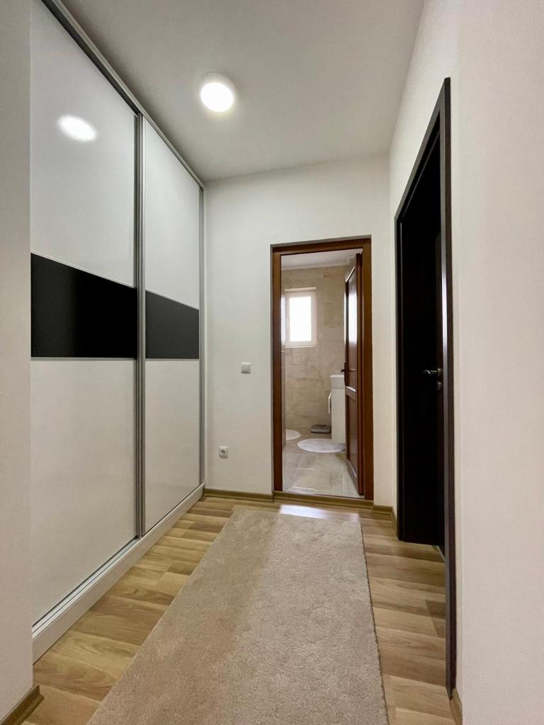 Luxury private House, near center photo 4