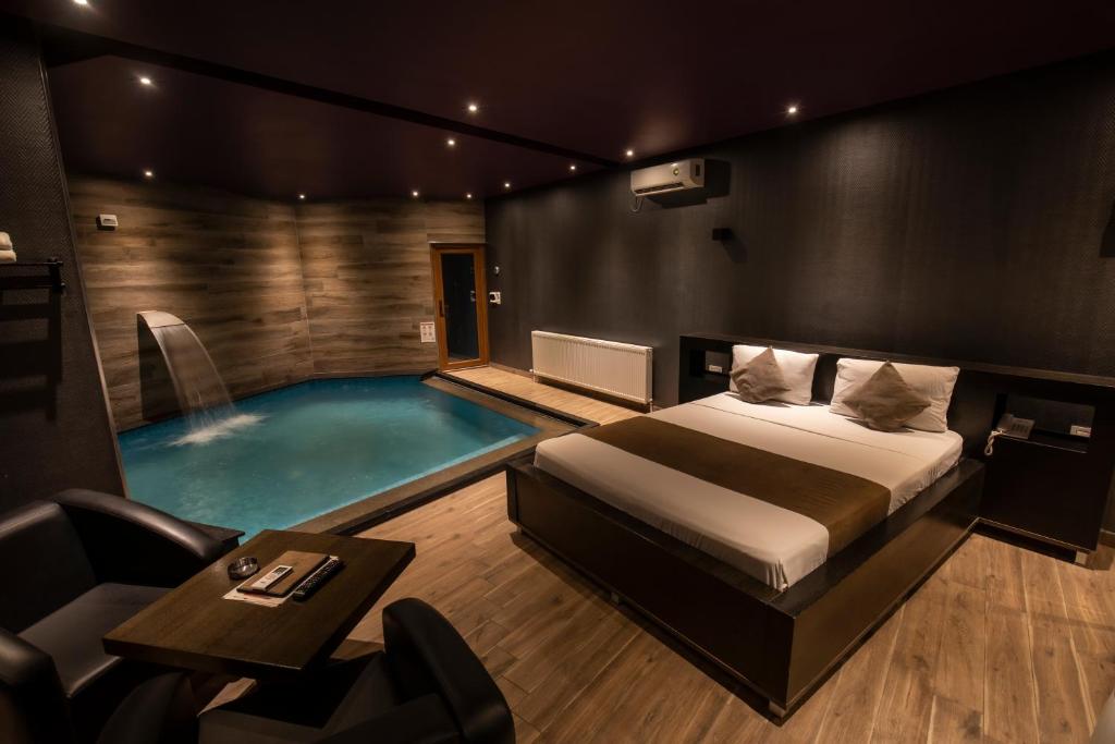 Hotel XXL & SPA photo 2