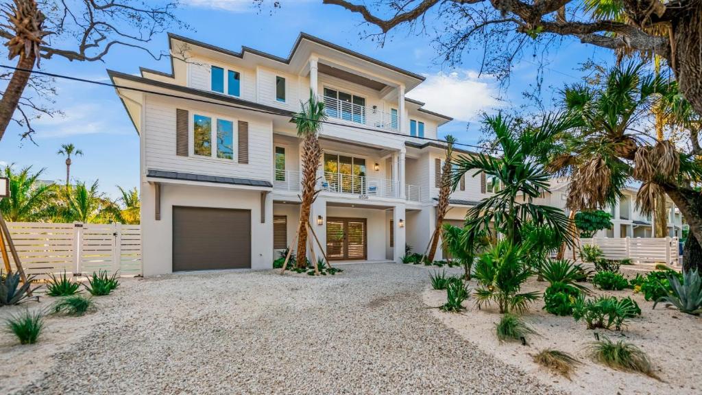 Siesta Sun Sets photo 4
