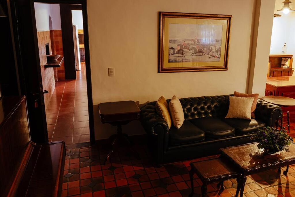 Linda casa 1h30 de SP dentro de HARAS com LAZER photo 2