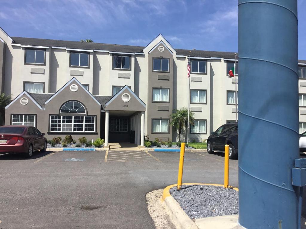 Motel 6-McAllen, TX - East photo 1