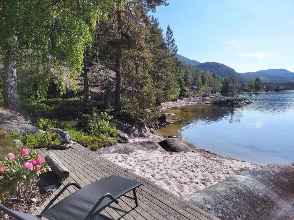 Hytte ved Vråvatnet i Vrådal photo 4