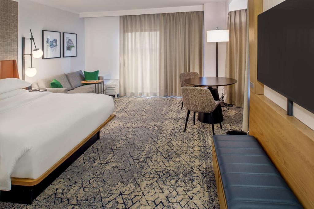Sheraton Westport Plaza photo 2