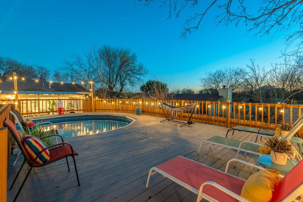 Game Room, Pool & Fire Pit At The Medical Center image