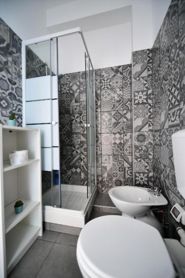 QUEEN VATICAN Room Type - Double Room with Private Bathroom