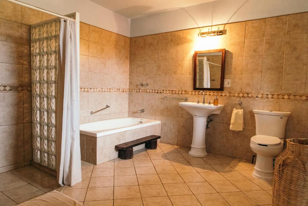 Bombon Guesthouse photo 1