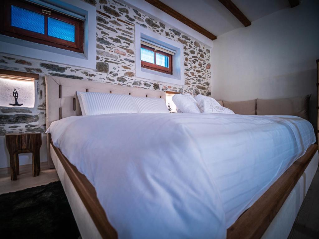 SELO Luxury Suite photo 4