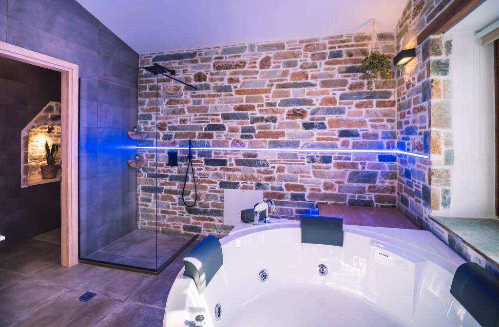 SELO Luxury Suite photo 2