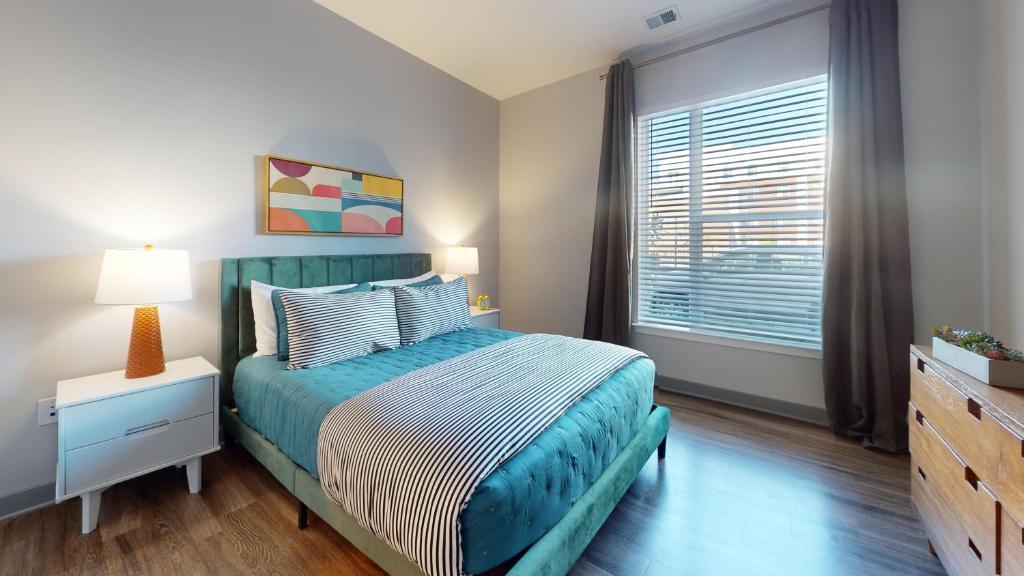 H4N Furnished Apartments at Ellipse Urban in Hampton VA photo 4
