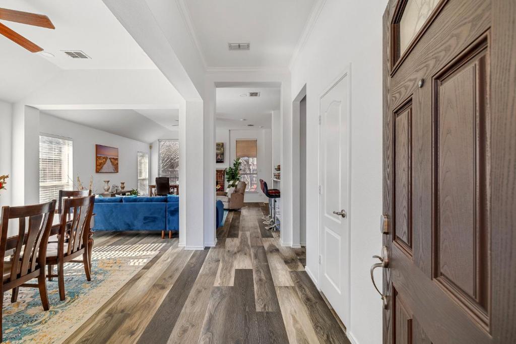 Frisco Escape Oasis Home w/Spa photo 2