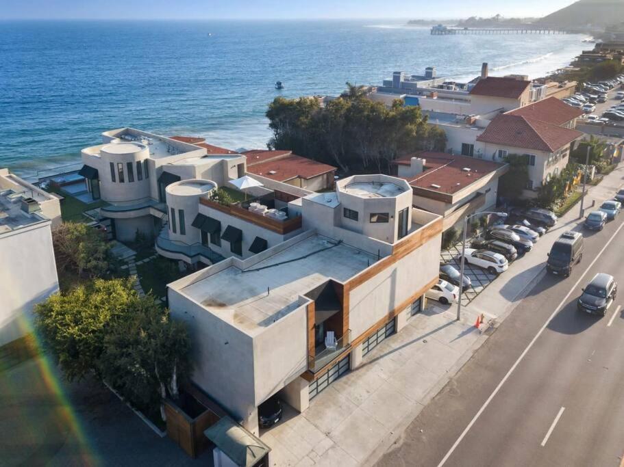 Malibu Sand Carbon Beach Suites photo 1