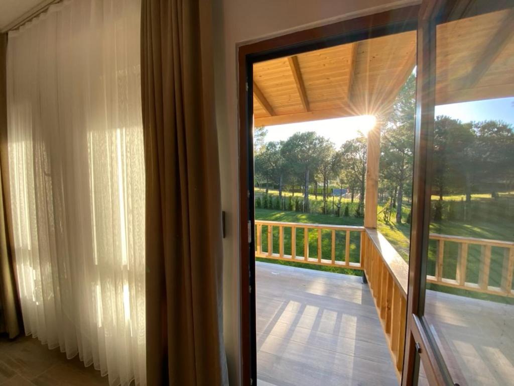 Elyada Otel ve Bağ Evi 8 Yaş Üstü - Tap to explore photos