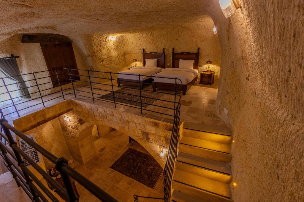 Seraphim Cave Suites & SPA photo 2