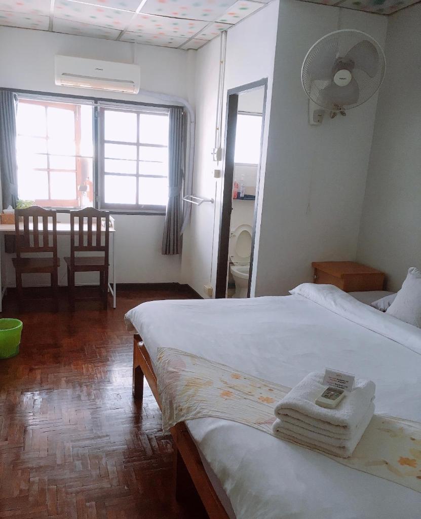 Wayside Guesthouse photo 3