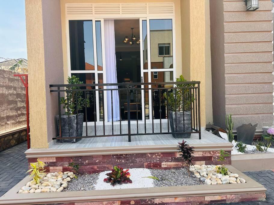 Veron’s Elegant Home photo 2