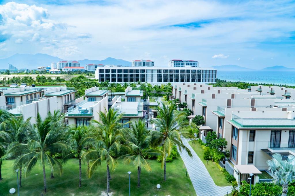 HOFs Pool Villa Cam Ranh