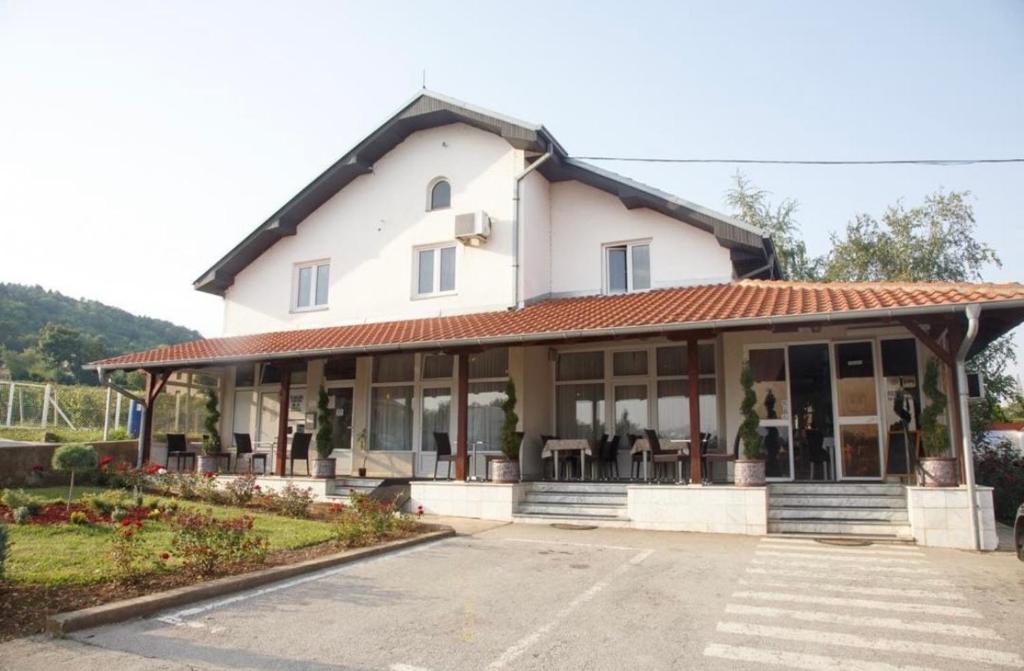 STARA VAROŠ photo 2