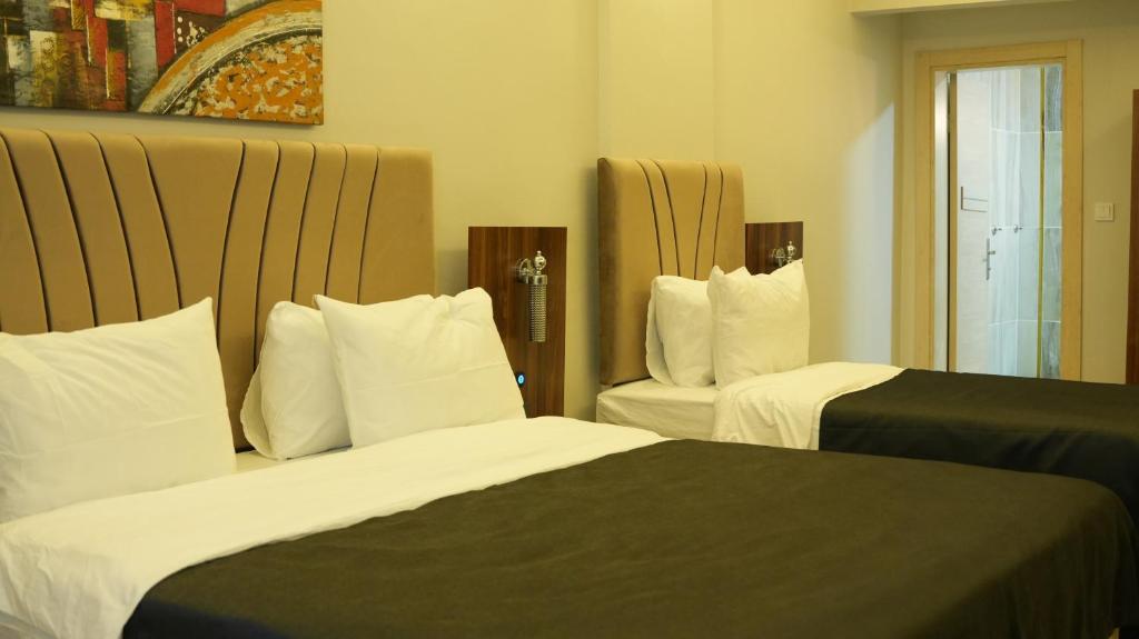 Grand Krone Hotel photo 4
