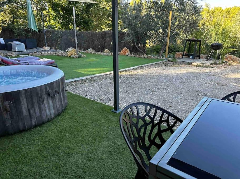 Mini house jaccuzi campagne proche mer&lac