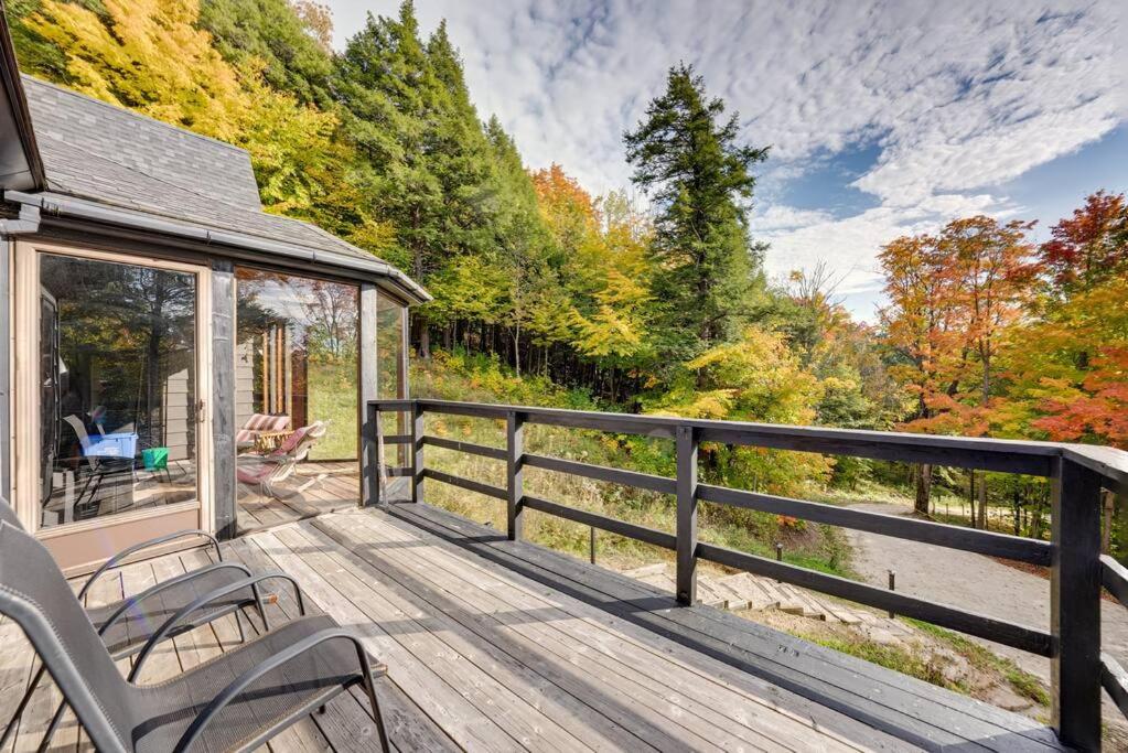 Serene Spacious Home in Creemore photo 3