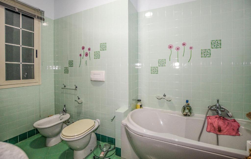 Amazing Apartment In Comiso With Swimming Pool photo 2