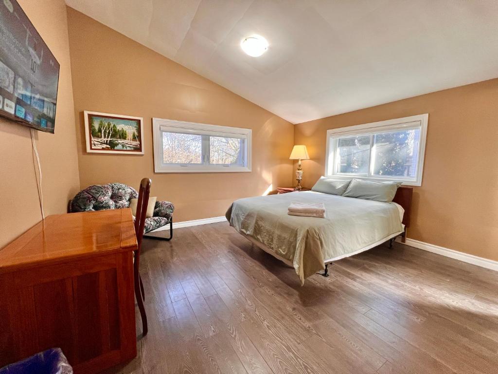 Newly Renovated Home in Central Aurora photo 1