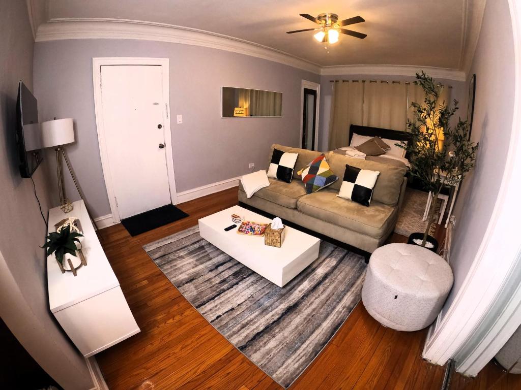 Cozy studio near lake Michigan