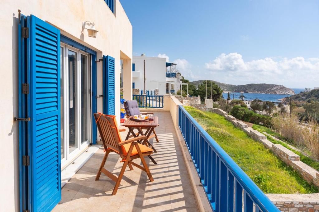 Villa Zenia Syros