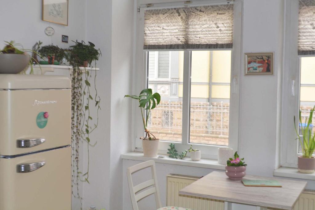Großes, helles Zimmer mit privatem Bad in Villa photo 2