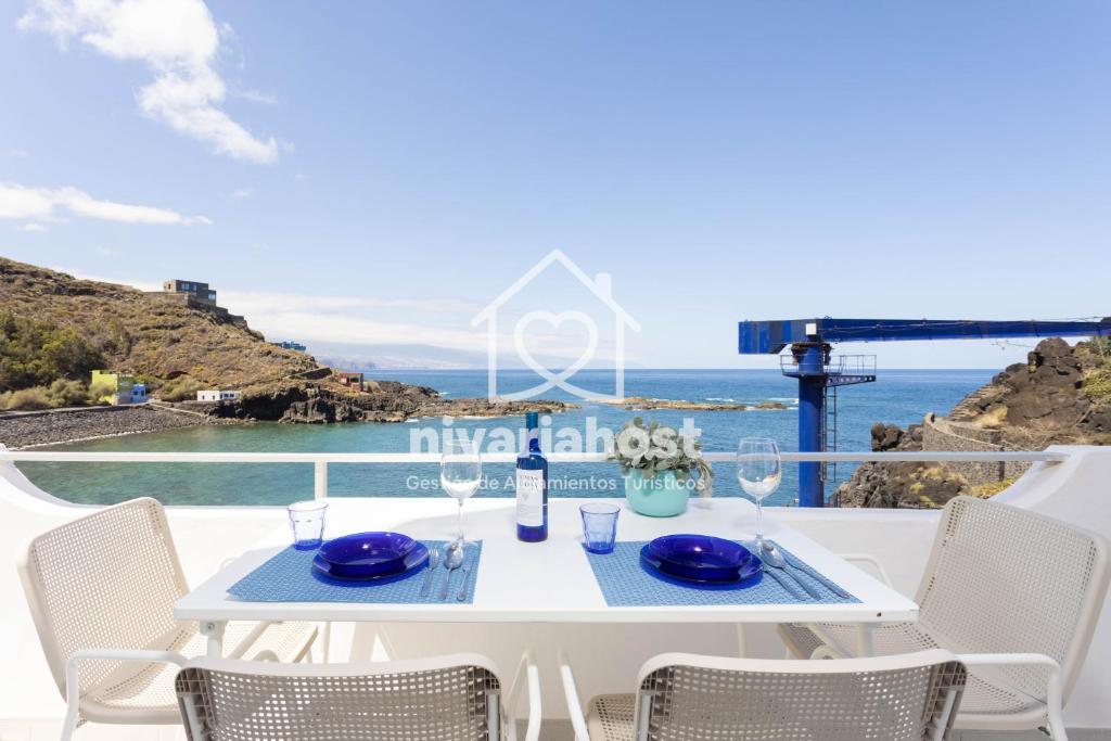 Ocean View El Pris, by Nivariahost