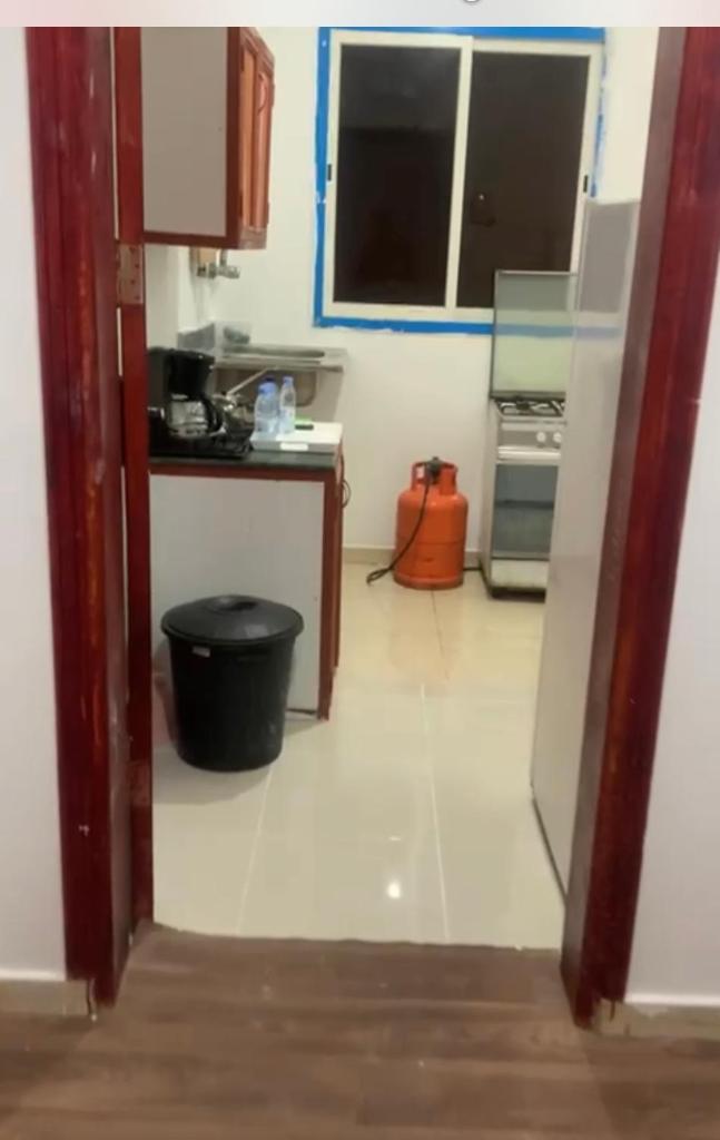 شقة1/ في العلا العزيزية بجوار البنك الاهلي photo 3