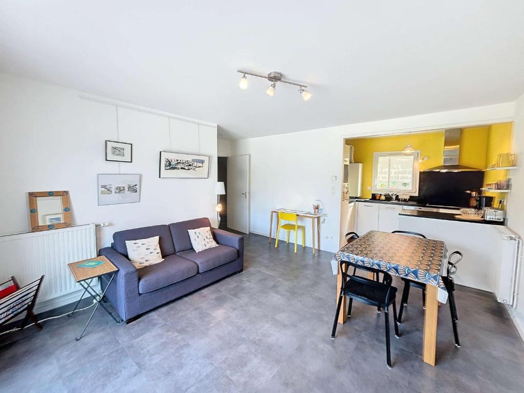 Appartement Granville, 2 pièces, 2 personnes - FR-1-361-368