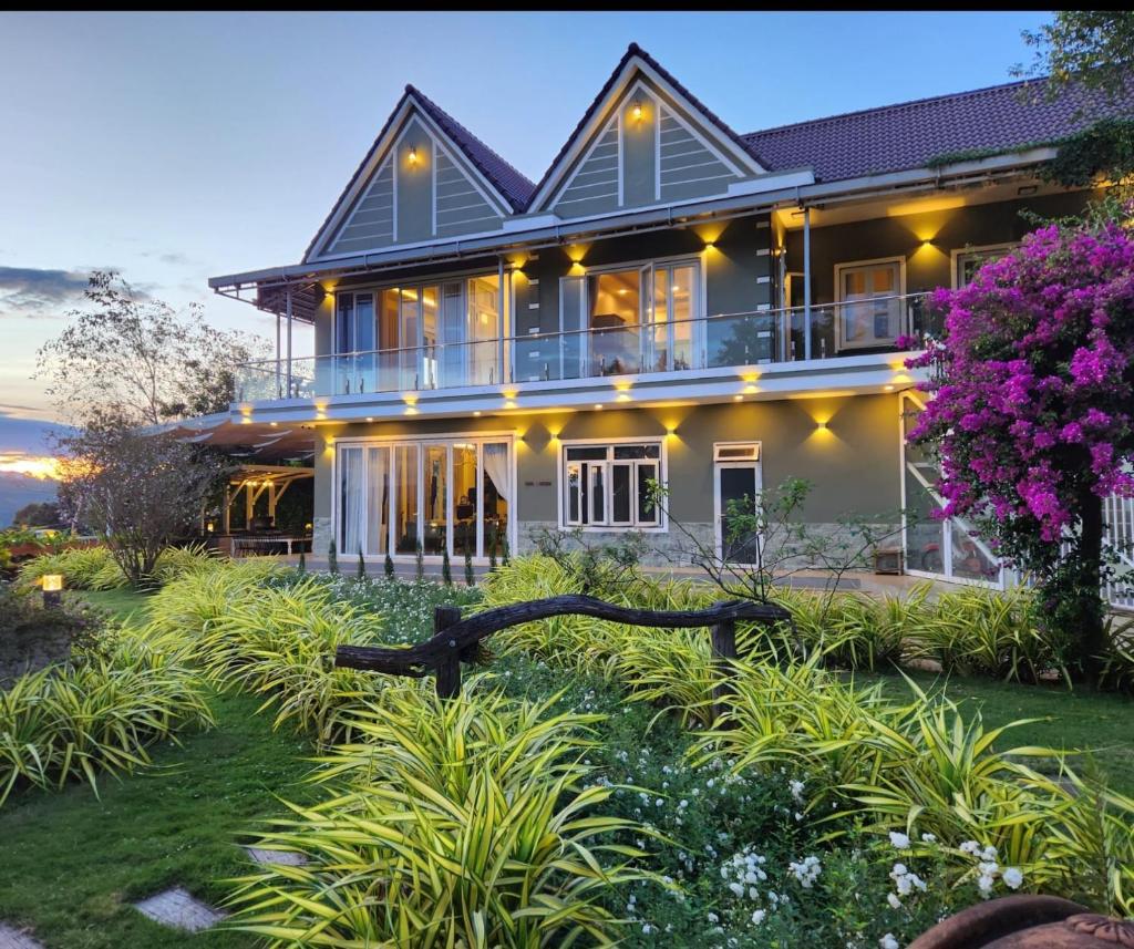 Lê Đinh’s House