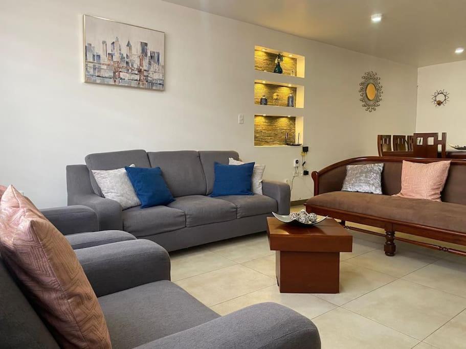 Home Ibarra Parque Ciudad Blanca photo 3