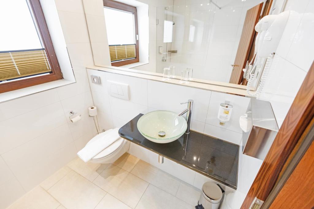 Четырехместный (Двухместный номер «Комфорт» с 1 кроватью), Best Western Hotel Stuttgart 21