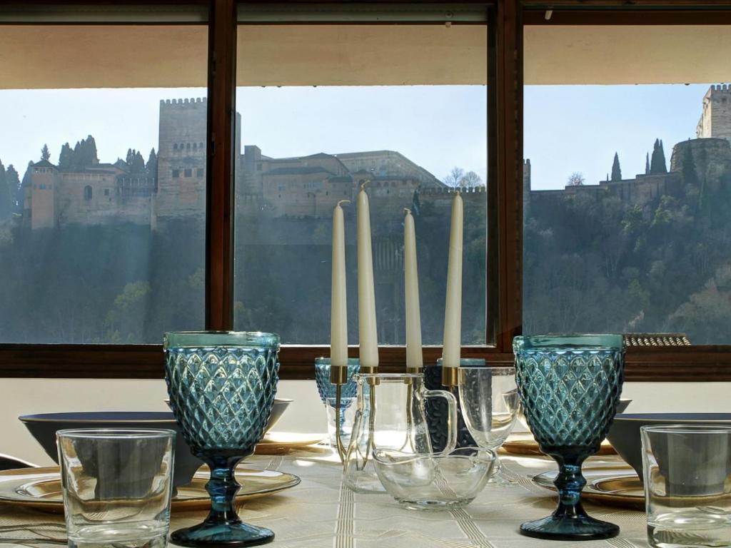 Chezmoihomes Alhambra Penthouse 2 private terraces photo 3