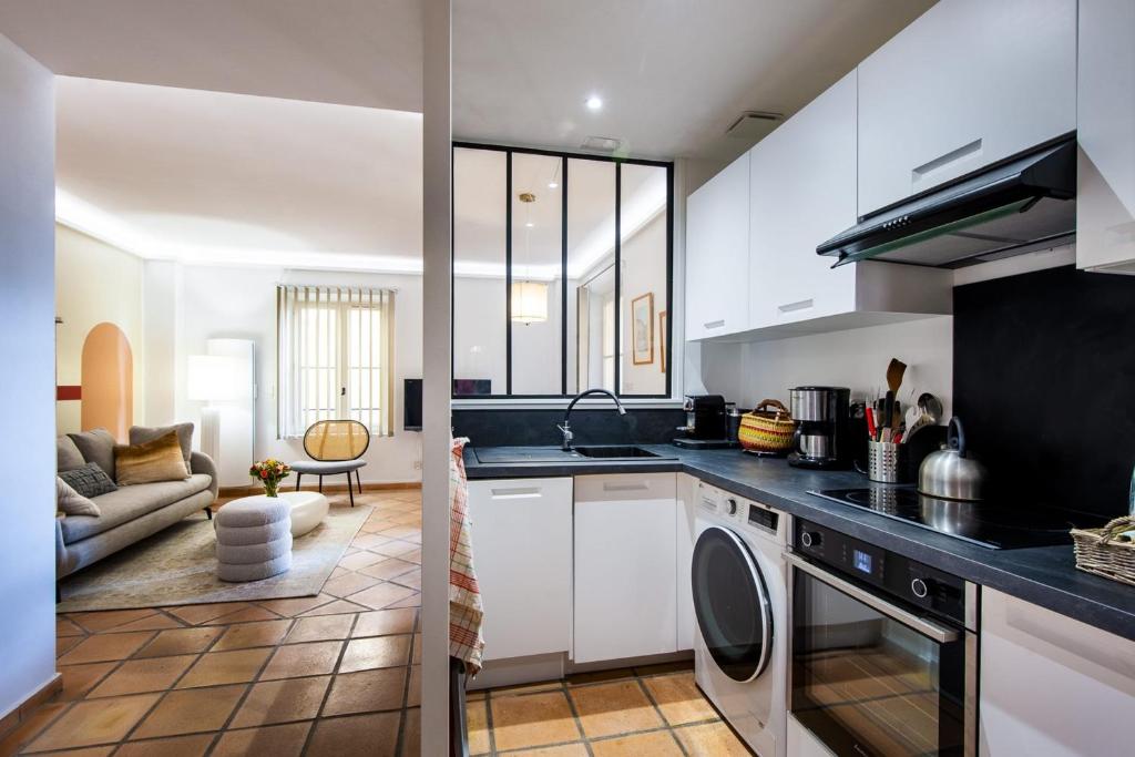 Luxury apartment in Pont Royal photo 1