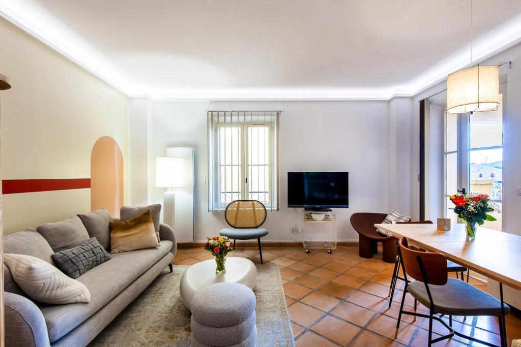 Luxury apartment in Pont Royal photo 2