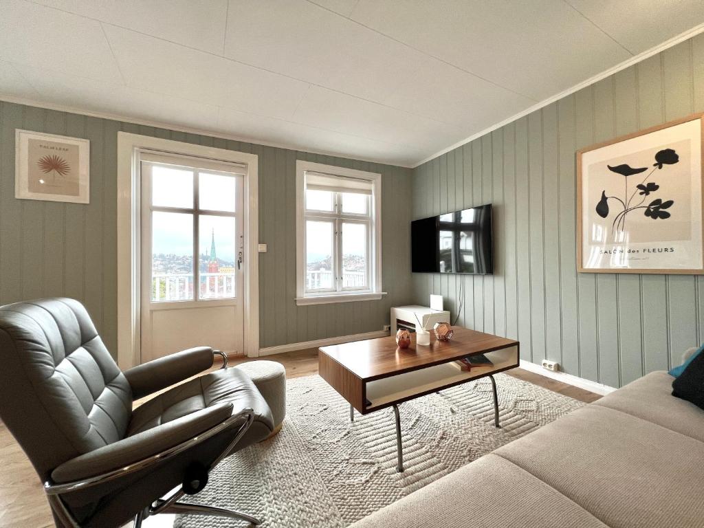 Sentrum - Koselig hus med parkering photo 3