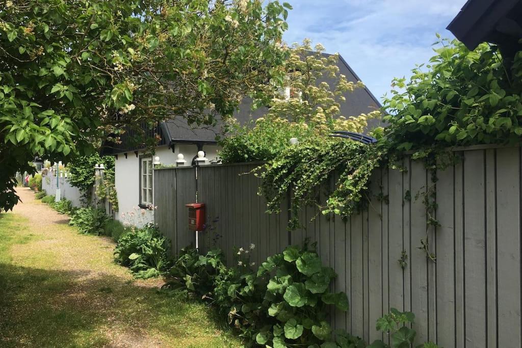 Huset i gränden - granne med havet photo 2