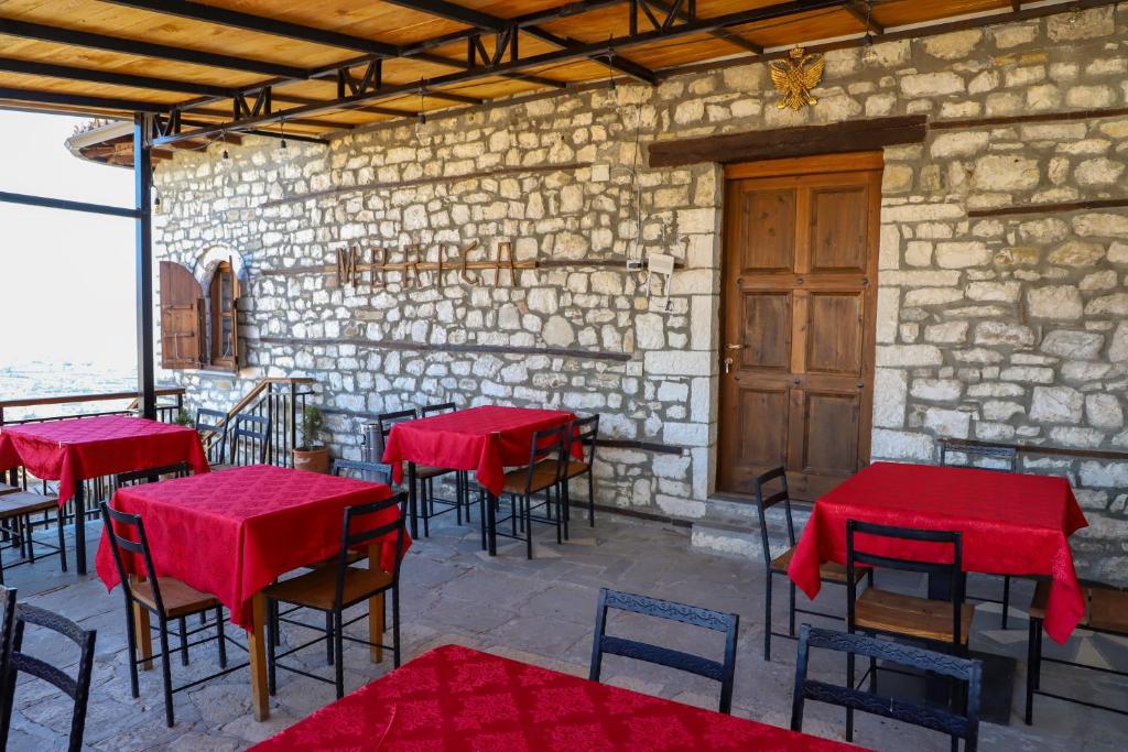 Mbrica Family - Berat Castle Gem photo 3