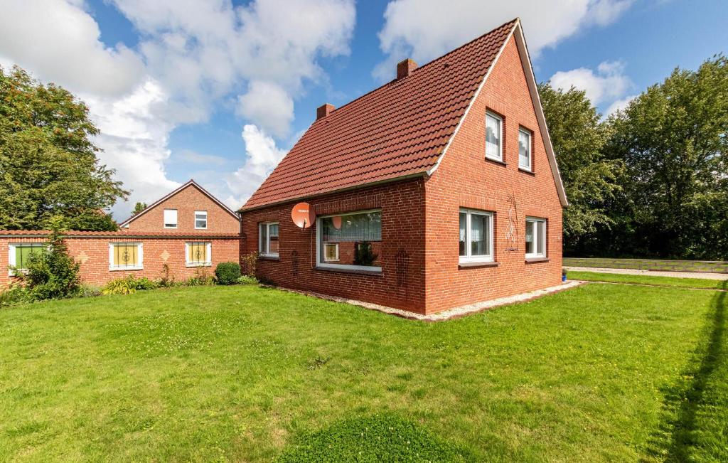 5 Bedroom Gorgeous Home In Krummhrn photo 1