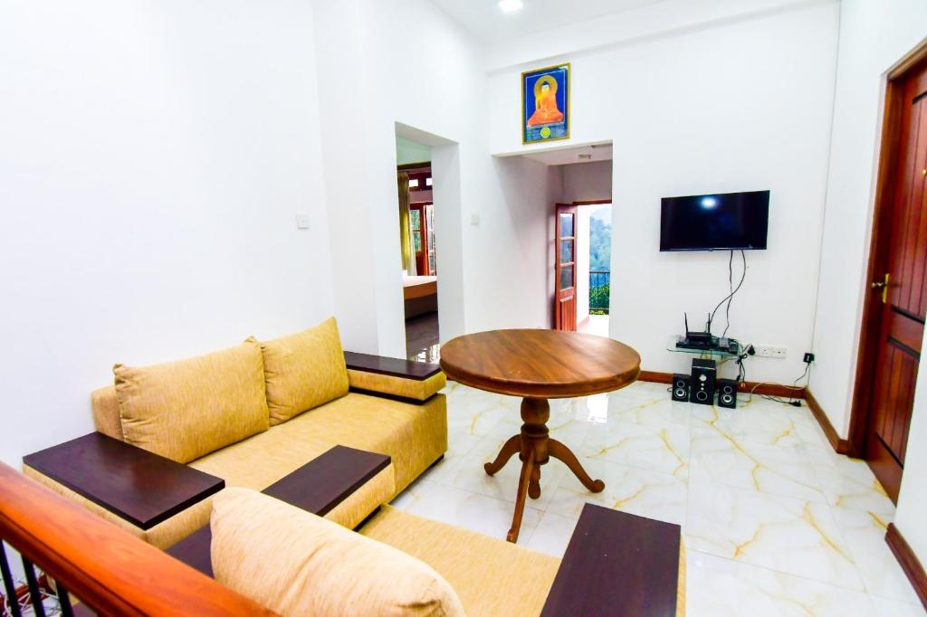 Aura Resort Villa Kandy photo 4