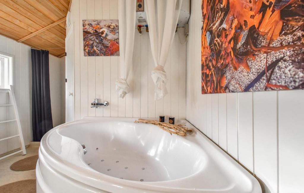 Amazing Home In Frrup With Wi-fi photo 3