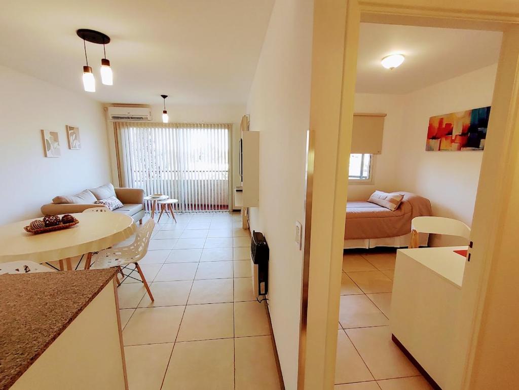 Hometel photo 4