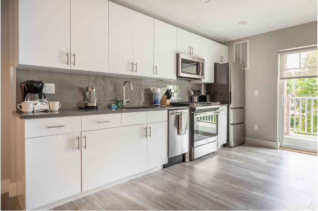 Luxury Apartment with Private Blacony photo 4