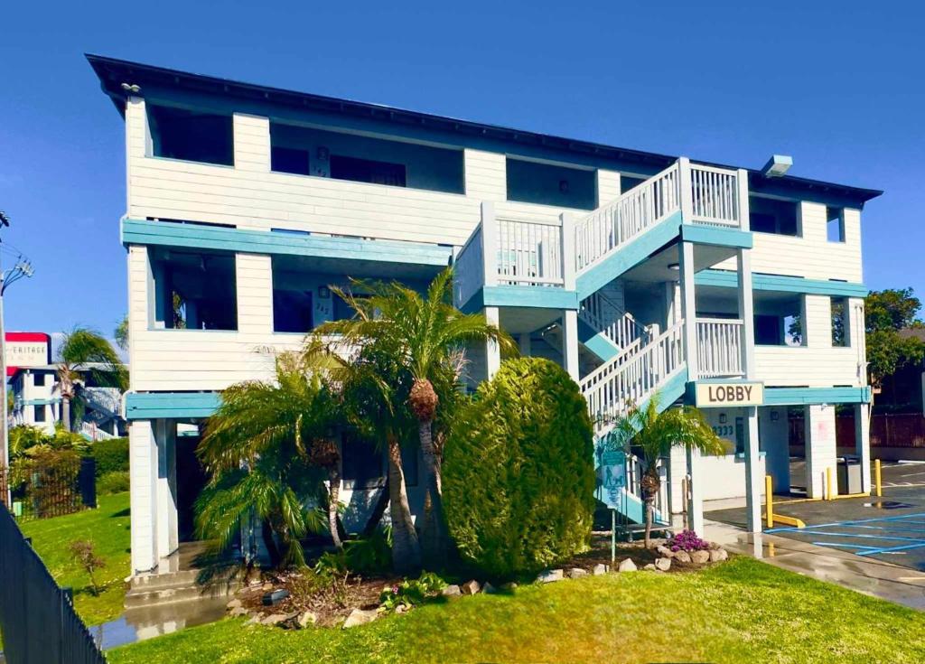 Heritage Inn San Diego image