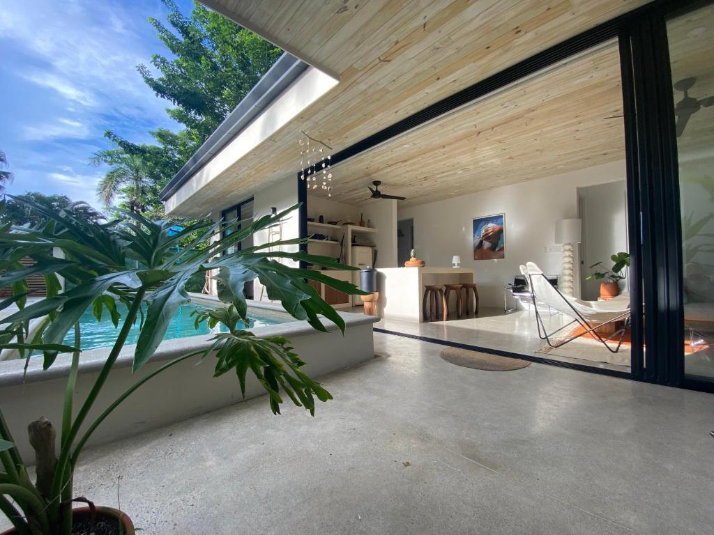 Private House in gated compound! Pool, Kitchen, AC, Wi-Fi photo 3