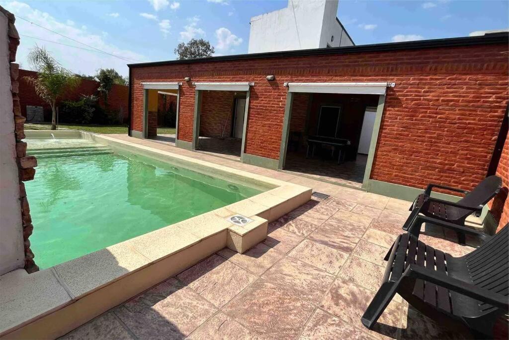 Acogedor alojamiento con piscina y gran patio photo 3